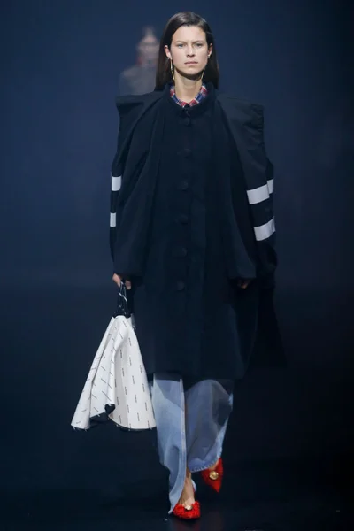 Look 20